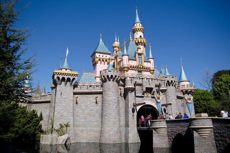 Discover What to Pack for Disneyland in March!