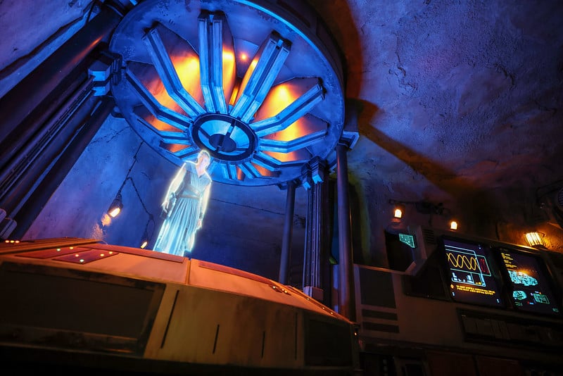 Discover the Best Disneyland Rides for Tweens!