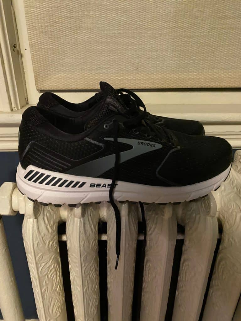 Bring comfortable sneakers like the Brooks Beast shoes to Disney World!